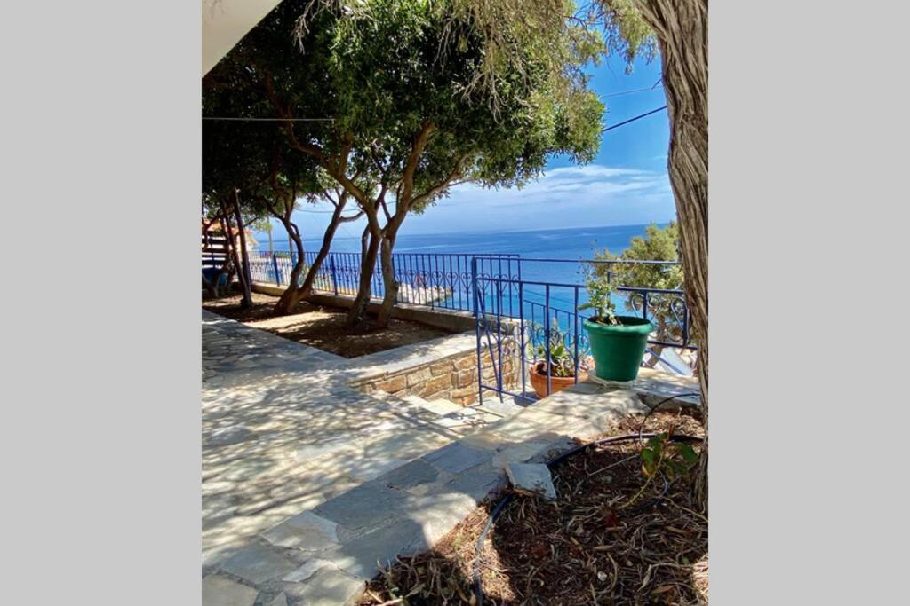 Πέτρινη Αυλή, Αρμενιστης Ικαρια Villa Armenistis  Exterior foto